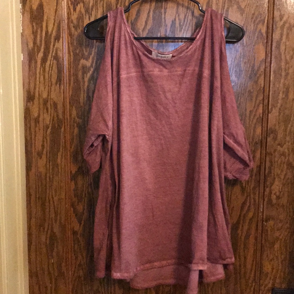 Umgee cold shoulder top, 1X
